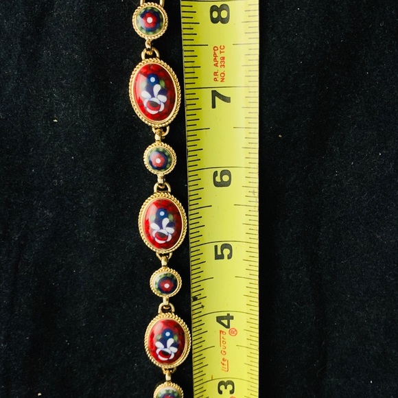 Signed Napier beautiful bracelet 8 inches - Picture 10 of 16